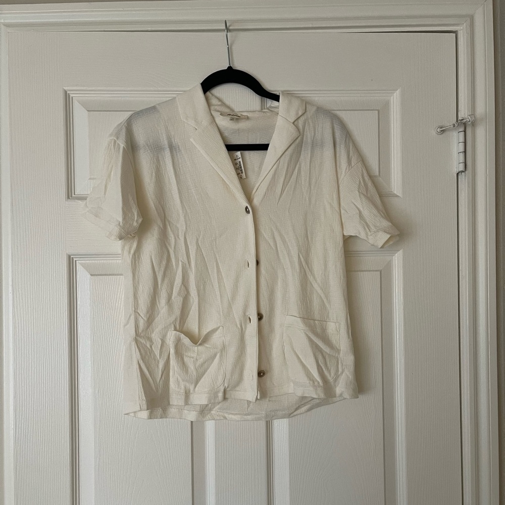 Cream button short sleeve blouse